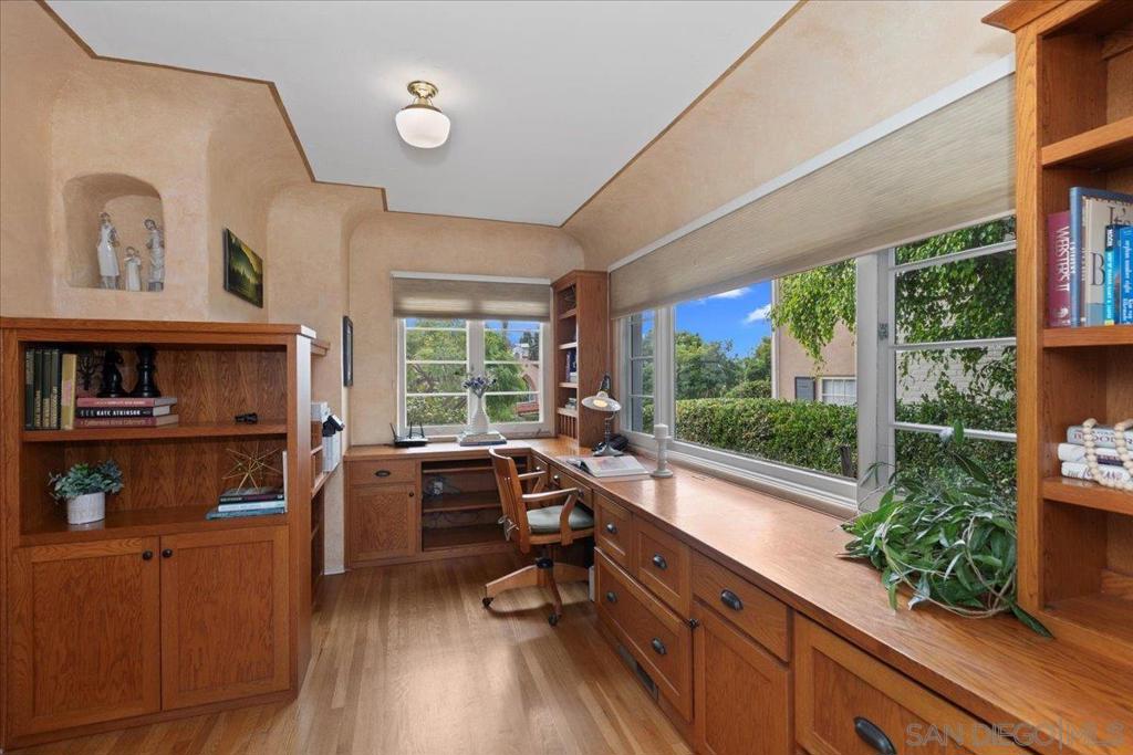 Mission Hills - Residential
