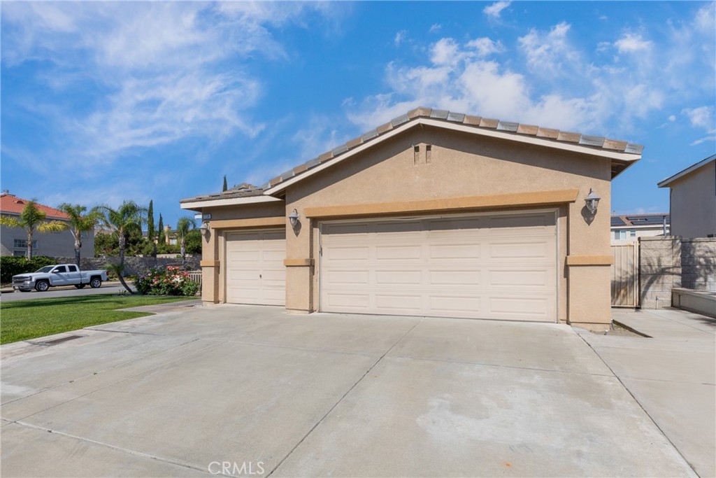 7239 Plumrose Street