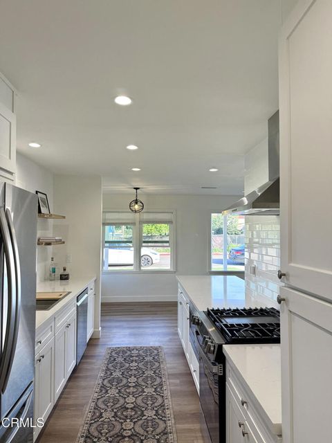 Photo of 109 S Glenn Drive, Camarillo, CA 93010 (MLS # V1-34794)