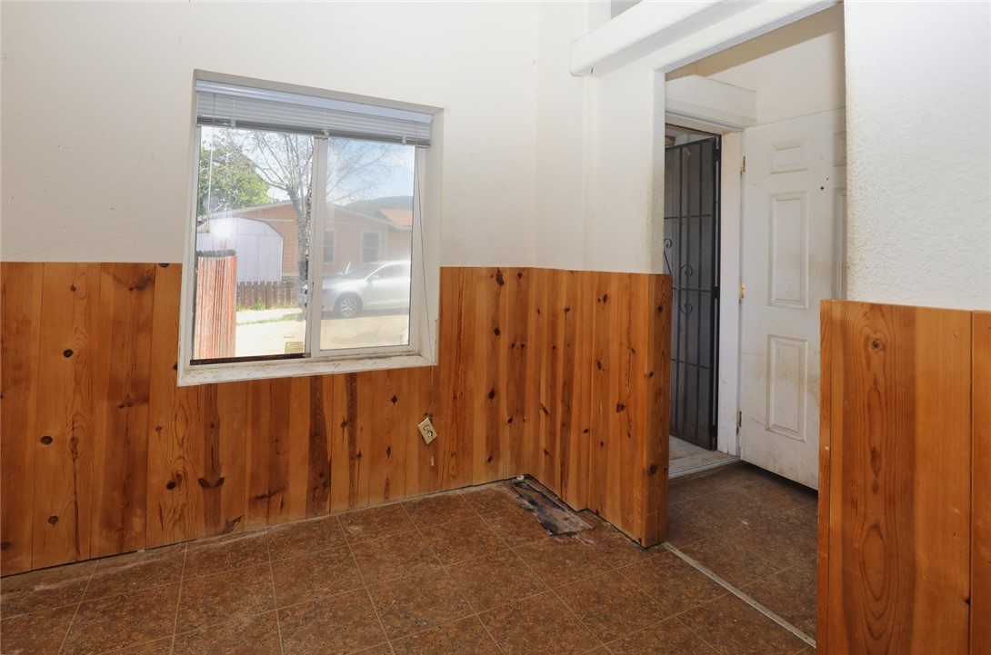 13911 Hickory