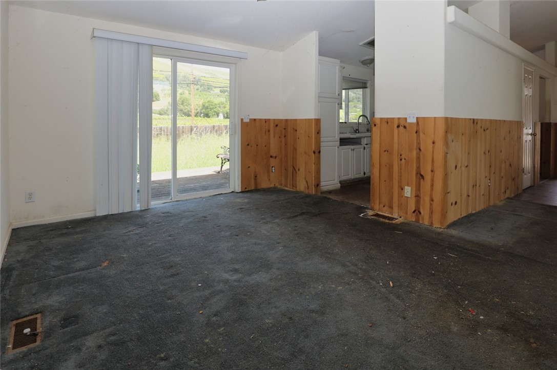 13911 Hickory