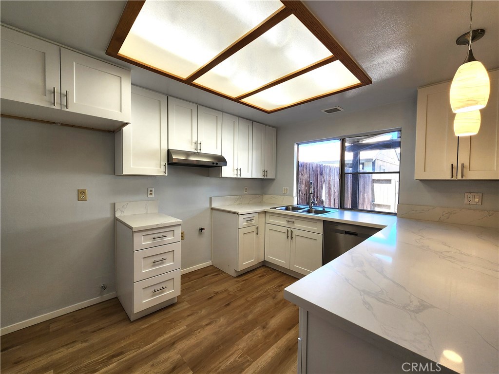 1264 Tarryglen Ln