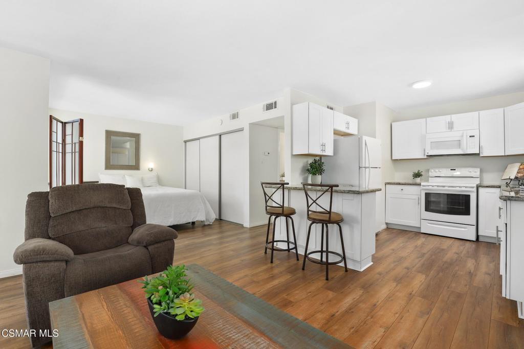 351 Chestnut Hill Court 26