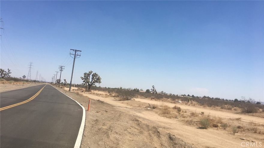 ±4.08 Acres on Yucca Rd, has 6 subdivision map, along with approved CUP, all utilities to property. APNS: 0459-433-32,33,34,35,36,37