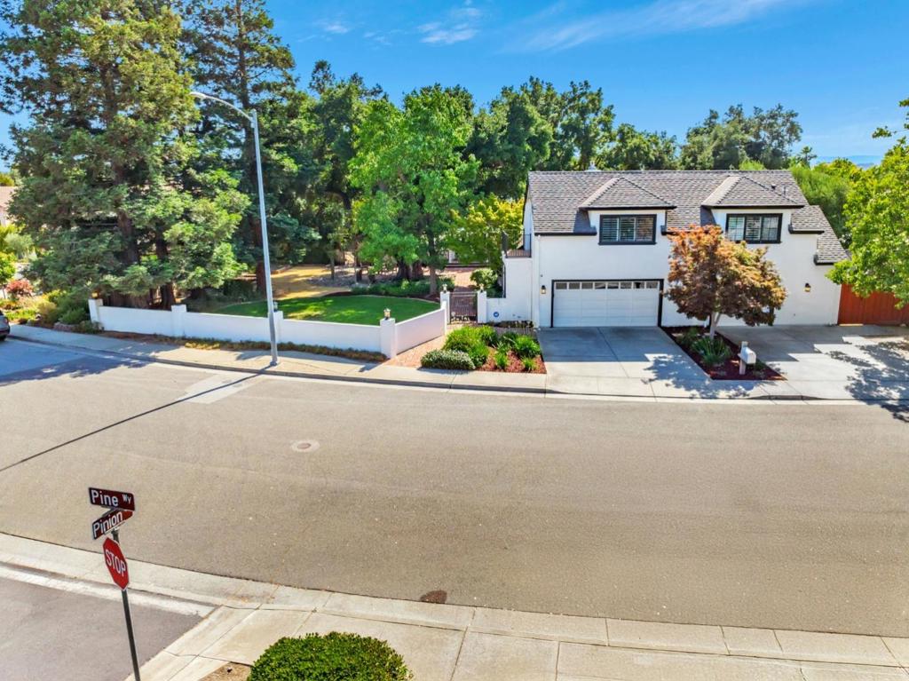 16995 Pine Way