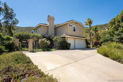 MLS: 260008400SD
