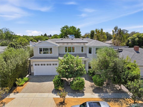 Photo of 11540 Clover AVE, Los Angeles, CA 90066 (MLS # SB26185293)