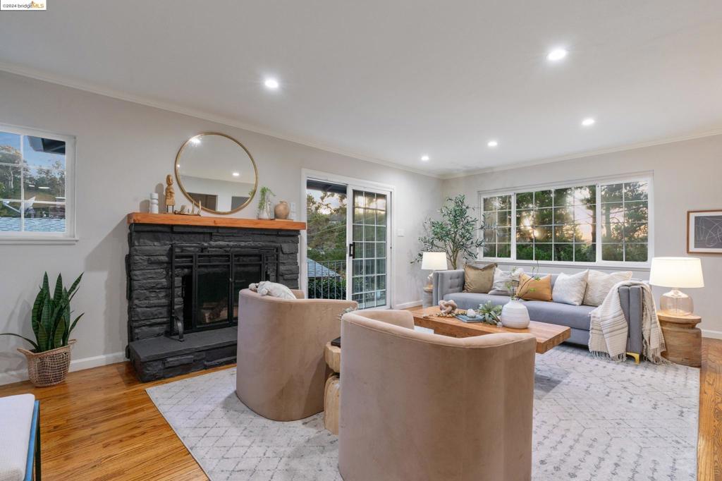 GRASS VALLEY - Residential