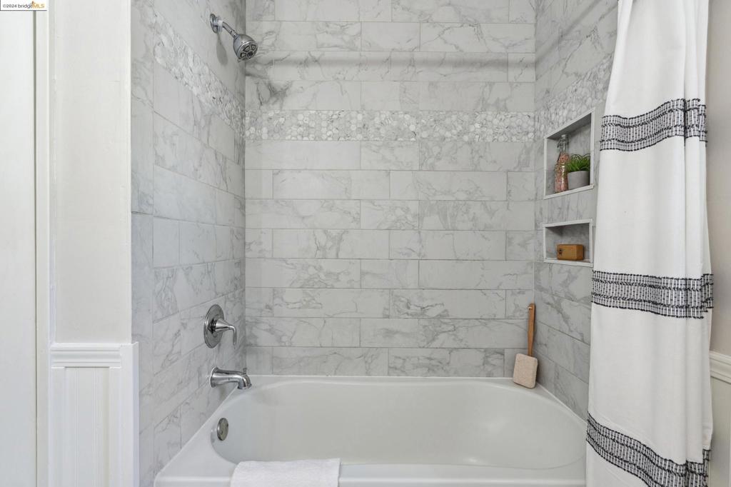 GRASS VALLEY - Residential