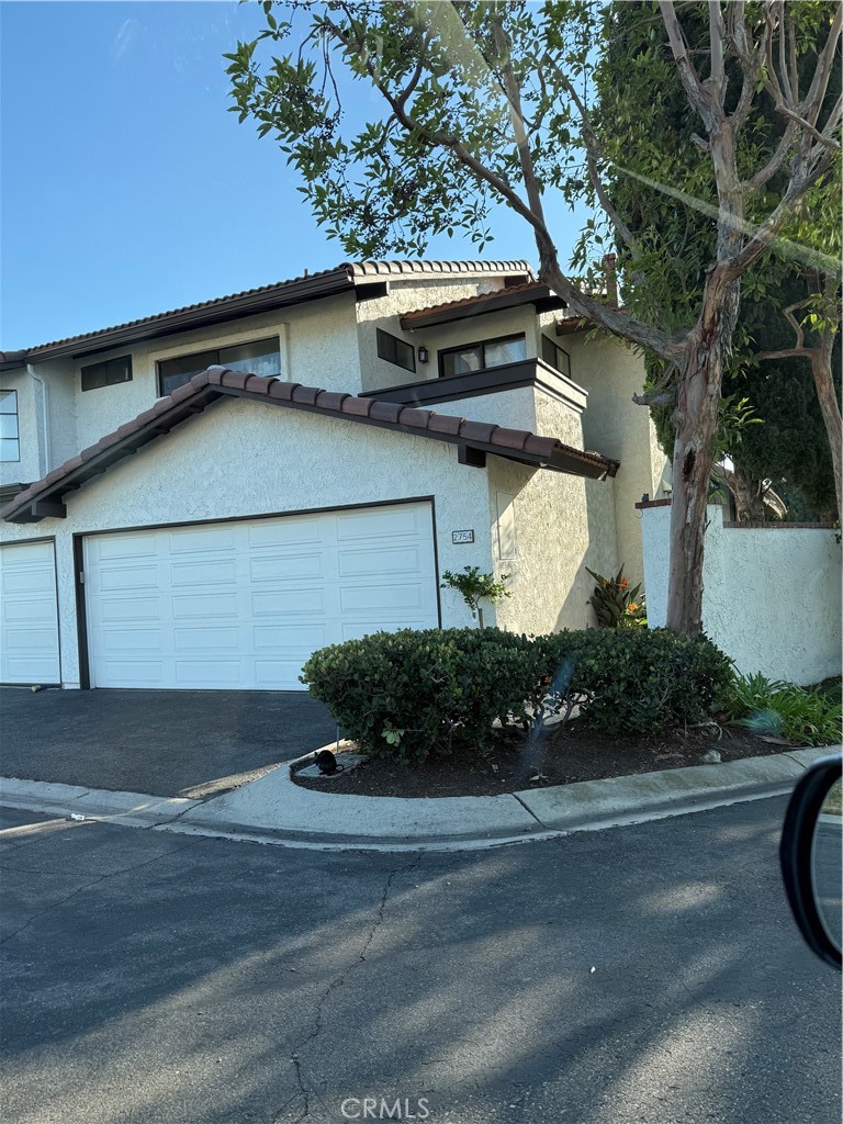 2754 Longwood Court