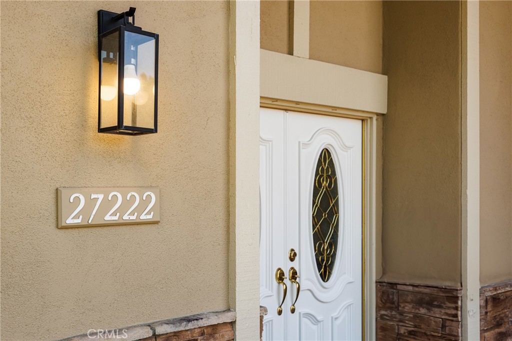 27222 Puerta Del Oro