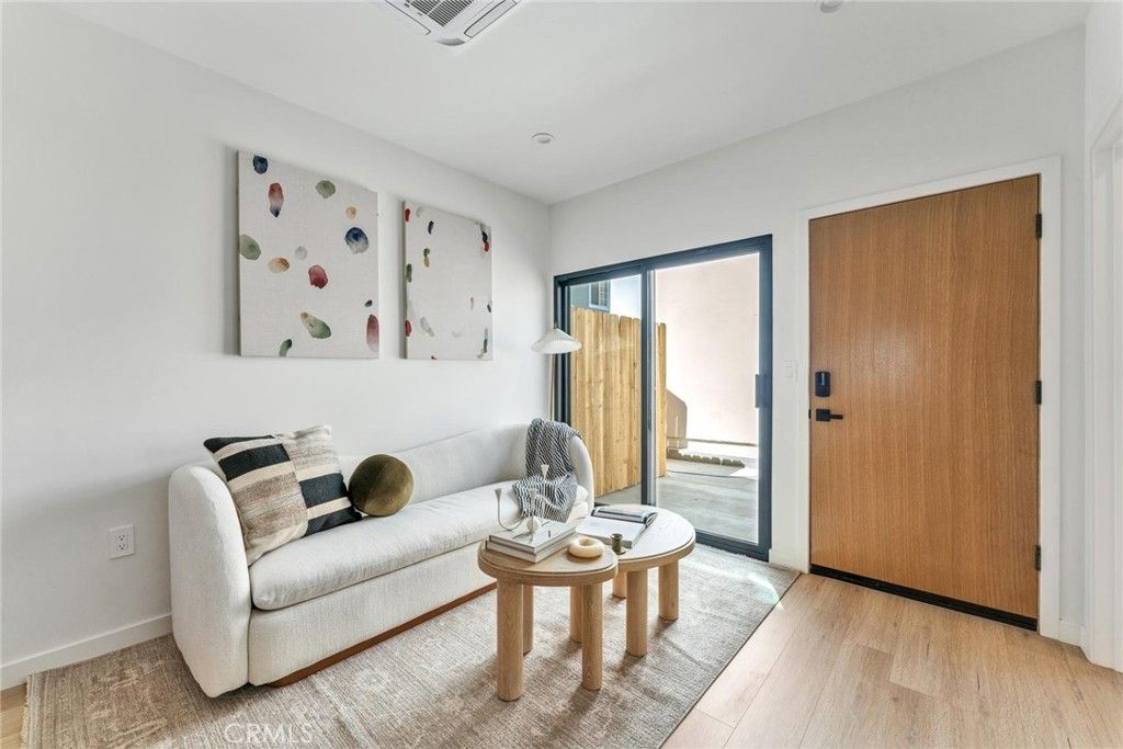 Photo of 1/2 N Kingsley, Los Angeles, CA 90027 (MLS # OC26093923)