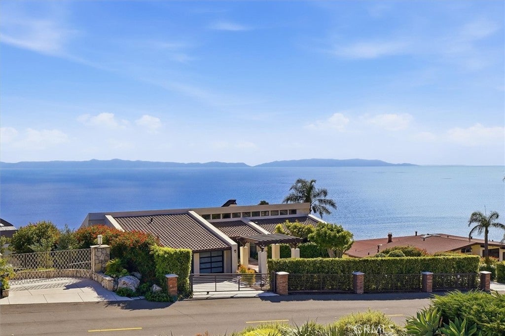 42 Oceanaire Drive