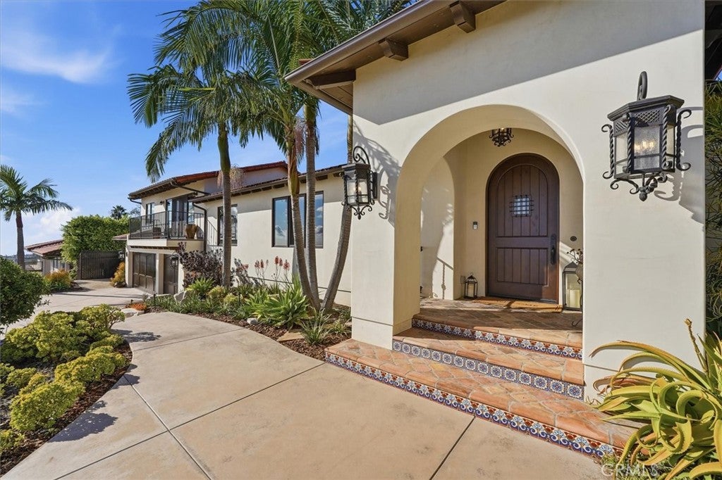 42 Oceanaire Drive