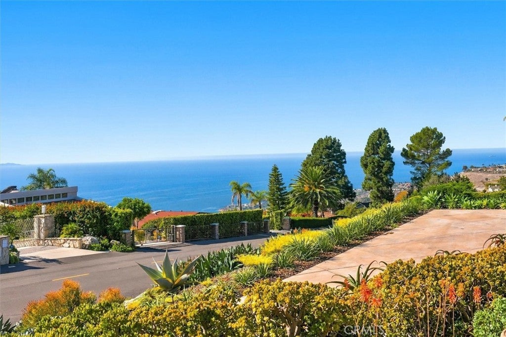 42 Oceanaire Drive