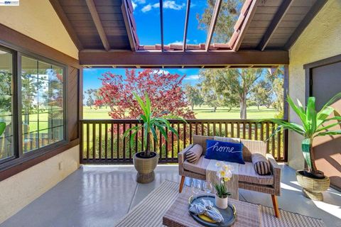 Photo of 14359 Outrigger Drive Dr, San Leandro, CA 94577 (MLS # 41126581)