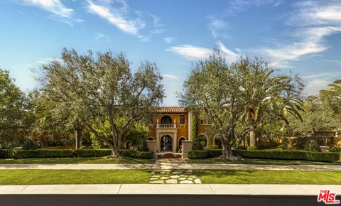 Photo of 28 Deep Sea, Newport Coast, CA 92657 (MLS # 26645507)