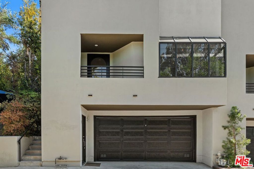 3023 BERKELEY Avenue 8