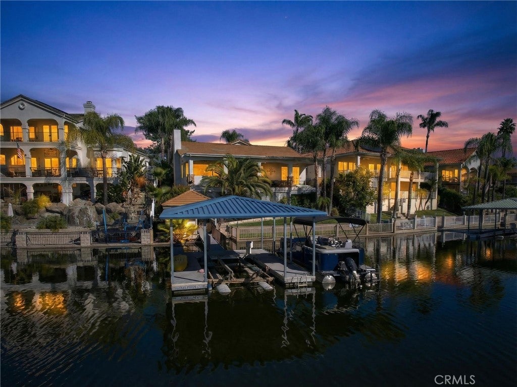 30251 Swan Point