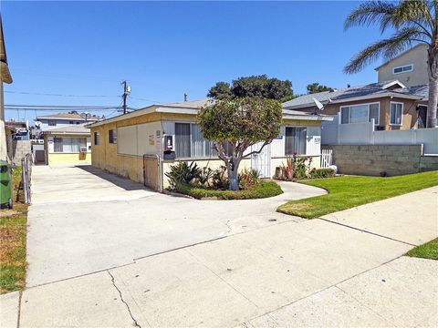Photo of 1651 251st St, Harbor City, CA 90710 (MLS # PW25272404)
