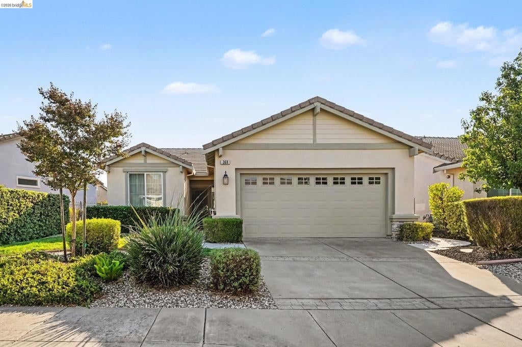 Photo of 368 St Claire Ter TER, Brentwood, CA 94513 (MLS # 41150385)