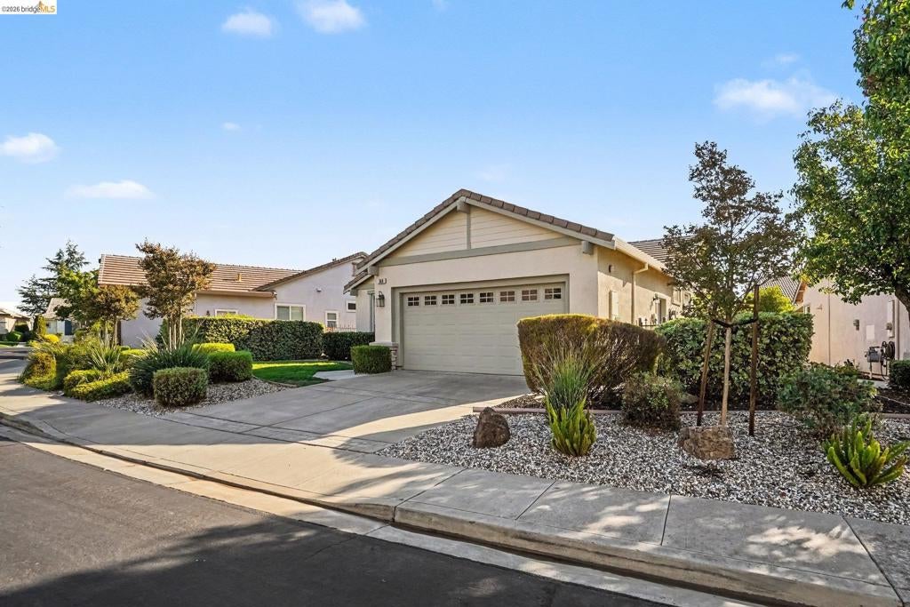 368 St Claire Ter