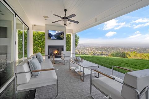 Tiny photo for 24686 Wooded Vista Vis, West Hills, CA 91307 (MLS # SR26086231)