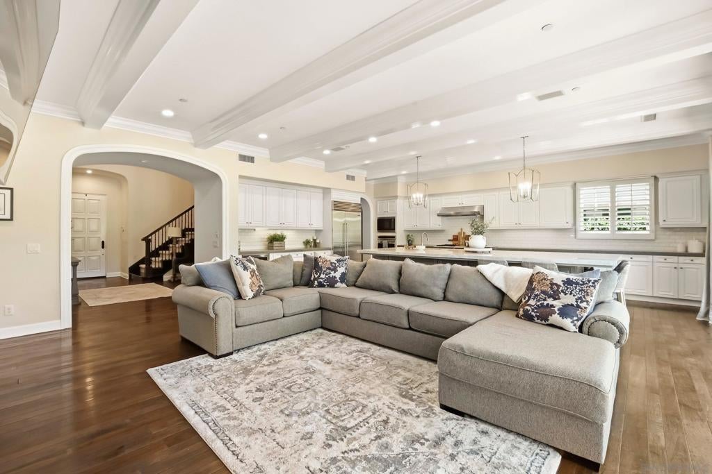 8114 Lazy River Rd