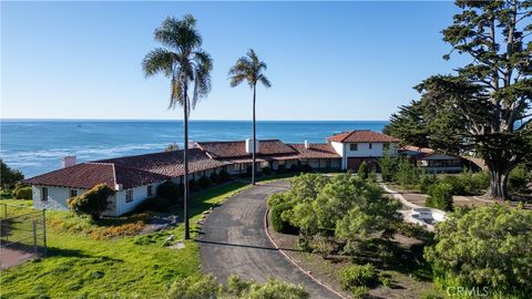Photo of 129 Park Place Pl, Pismo Beach, CA 93449 (MLS # SC25271629)