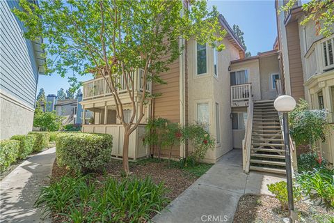 Photo of 2402 Pleasant Way #H, Thousand Oaks, CA 91362 (MLS # SR26070313)