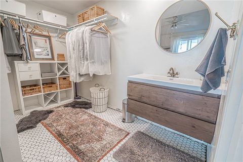 Photo of 2402 Pleasant Way #H, Thousand Oaks, CA 91362 (MLS # SR26070313)