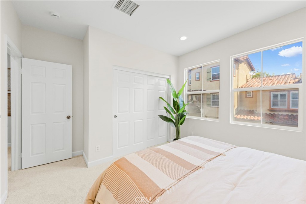 141 Danbrook, Irvine CA 92603 - Photo 35