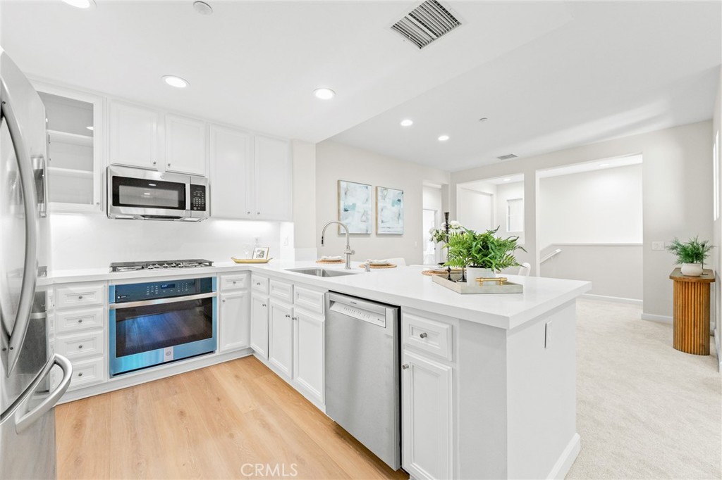 141 Danbrook, Irvine CA 92603 - Photo 19