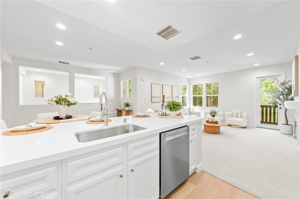 141 Danbrook, Irvine CA 92603 - Photo 20