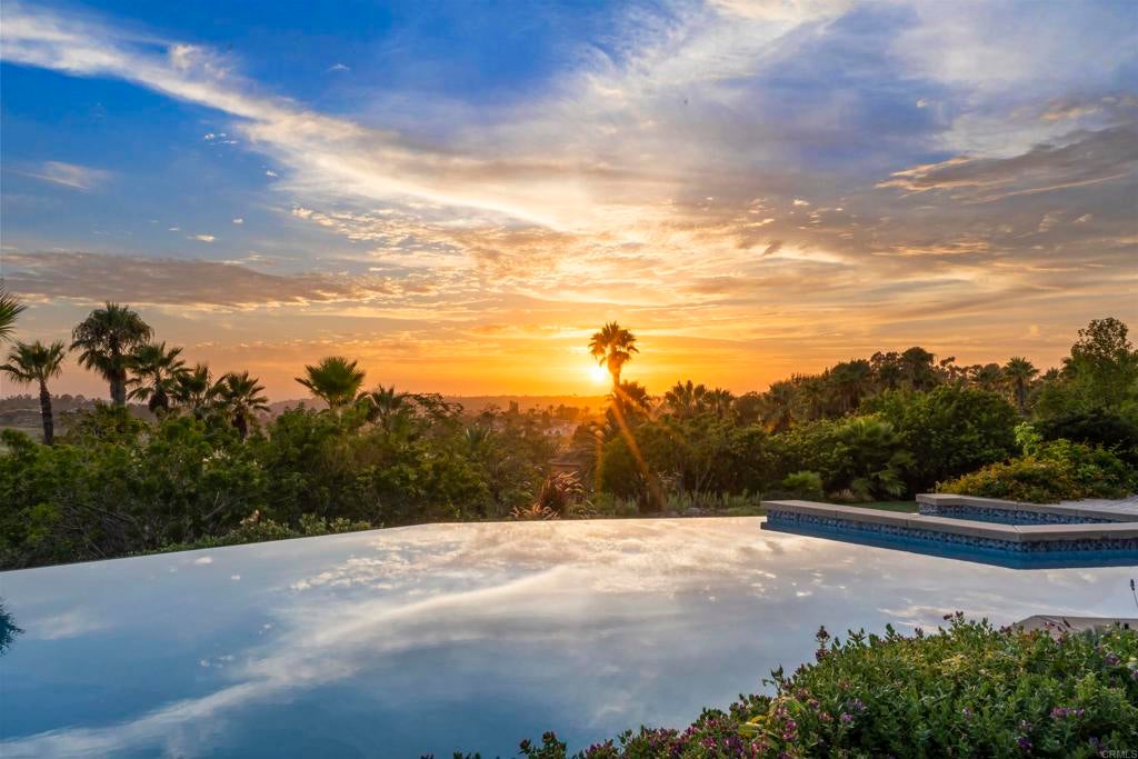 6868 Spyglass Lane