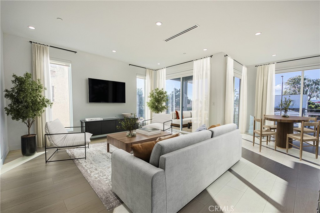 Properties 3 2202 Thurman Avenue