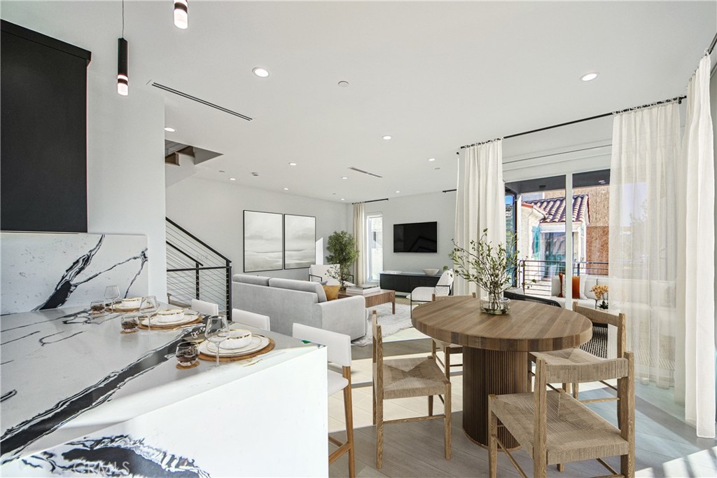 Properties 2 2202 Thurman Avenue