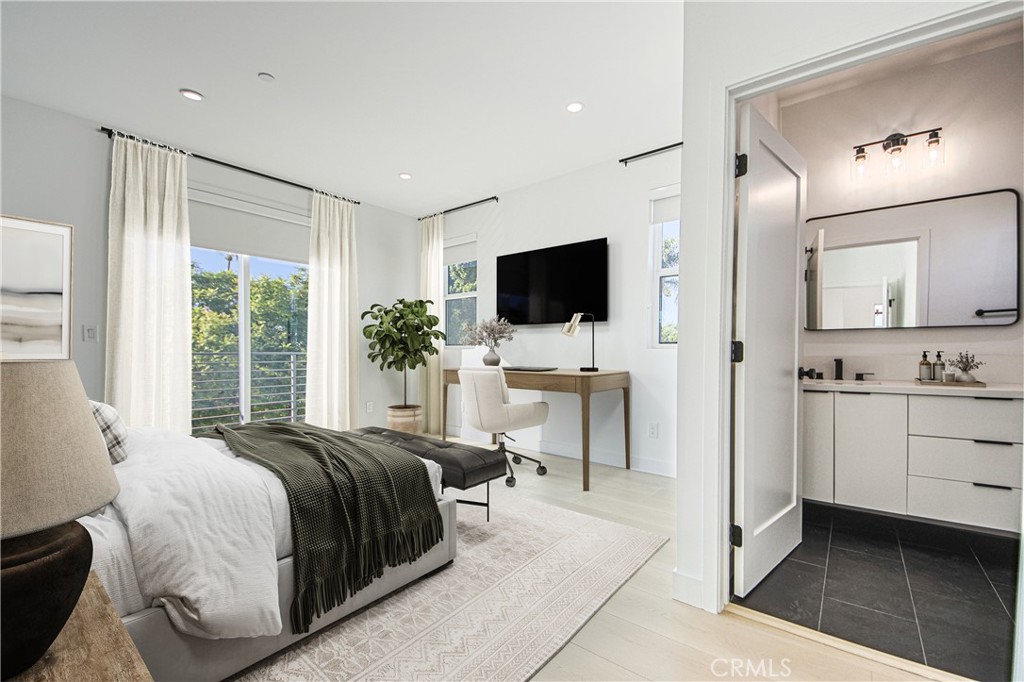 Properties 4 2202 Thurman Avenue