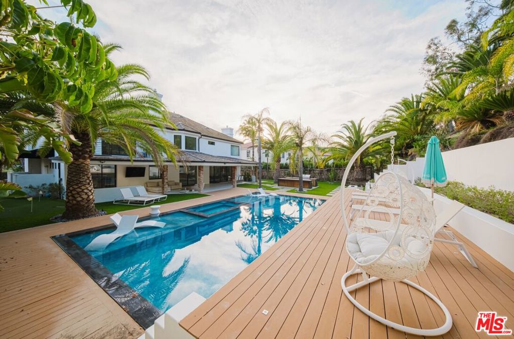 Properties 1 25879 Chalmers Place