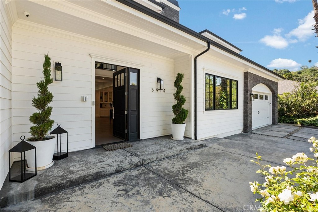 3914 Woodfield Drive