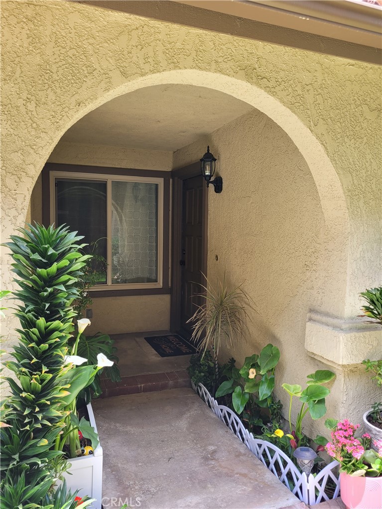 25251 Oak Canyon Lane