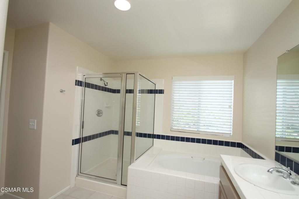 Village Homes/Rancho Conejo-360 - 1003752 - Residential Lease