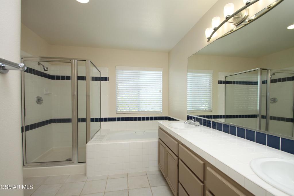 Village Homes/Rancho Conejo-360 - 1003752 - Residential Lease
