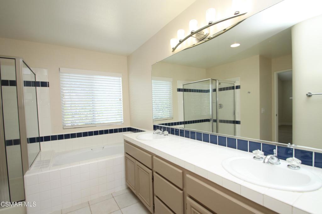 Village Homes/Rancho Conejo-360 - 1003752 - Residential Lease
