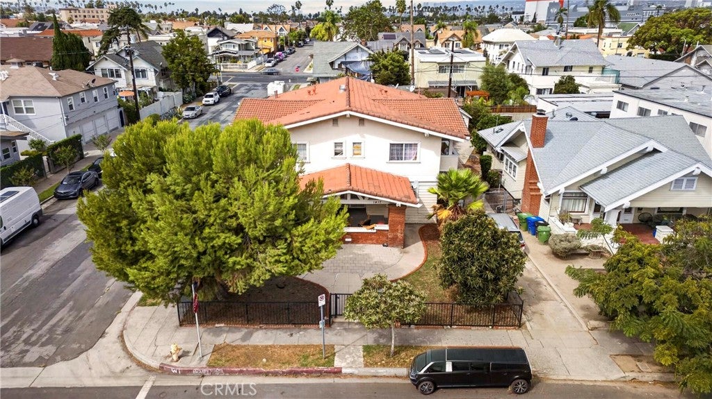 1417 3rd Avenue