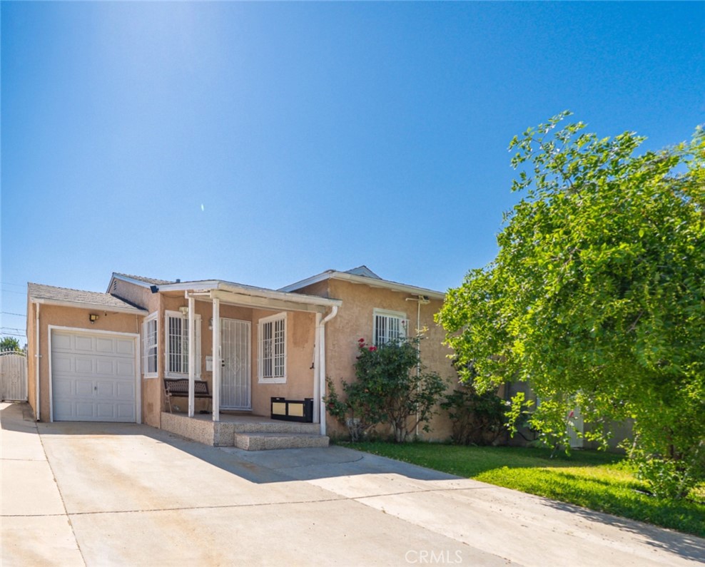 Welcome to 3016 S 9th Avenue, a charming Arcadia home that blends modern updates with an extraordinary outdoor lifestyle. Recently refreshed with new flooring and a roof replaced just last year, this residence offers comfort, peace of mind, and move-in readiness.
Inside, natural light fills the inviting layout, creating a warm and versatile living environment. Large windows frame the space beautifully, while thoughtful updates make it easy to envision your own finishing touches.
Step into the backyard and discover a flourishing garden with an impressive variety of fruit trees and plants, including star fruit, mango, guava, tamarind, avocado, tomatoes, eggplant, chilies, and fresh mint—a dream for anyone who enjoys farm-to-table living.
One of the property’s standout features is the fully permitted rear area with its own private entrance. This flexible space can accommodate a kitchen if desired and be converted into an attached ADU—perfect for extended family, guests, or rental income potential. A carport tucked behind the garage provides additional parking or storage, adding even more practicality.
Situated in a desirable Arcadia neighborhood close to schools, shopping, dining, and major freeways, this home offers both everyday convenience and a unique lifestyle. With its combination of modern upgrades, lush outdoor living, and ADU potential, 3016 S 9th Avenue is a rare opportunity to enjoy comfort, flexibility, and value in one property.