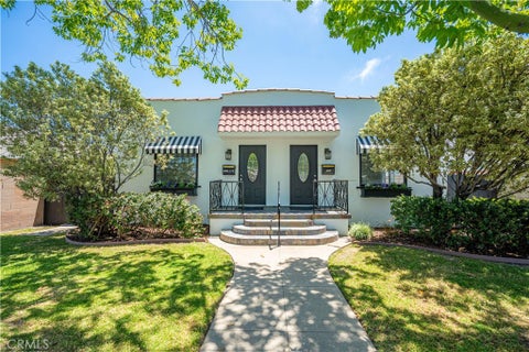Photo of 268 Bennett AVE, Long Beach, CA 90803 (MLS # PW26119613)