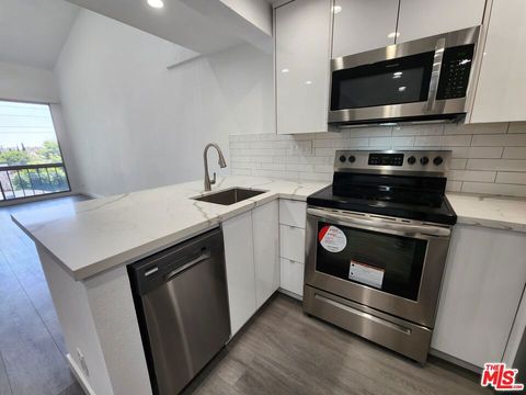 Tiny photo for 1440 Veteran Avenue #555, Los Angeles, CA 90024 (MLS # 26635825)