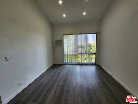 Tiny photo for 1440 Veteran Avenue #555, Los Angeles, CA 90024 (MLS # 26635825)