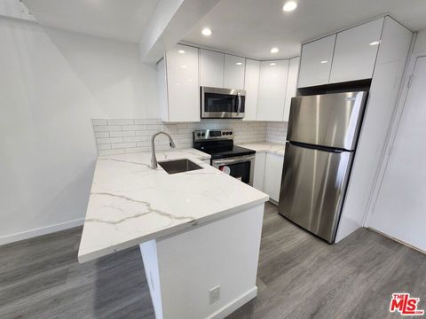 Tiny photo for 1440 Veteran Avenue #555, Los Angeles, CA 90024 (MLS # 26635825)